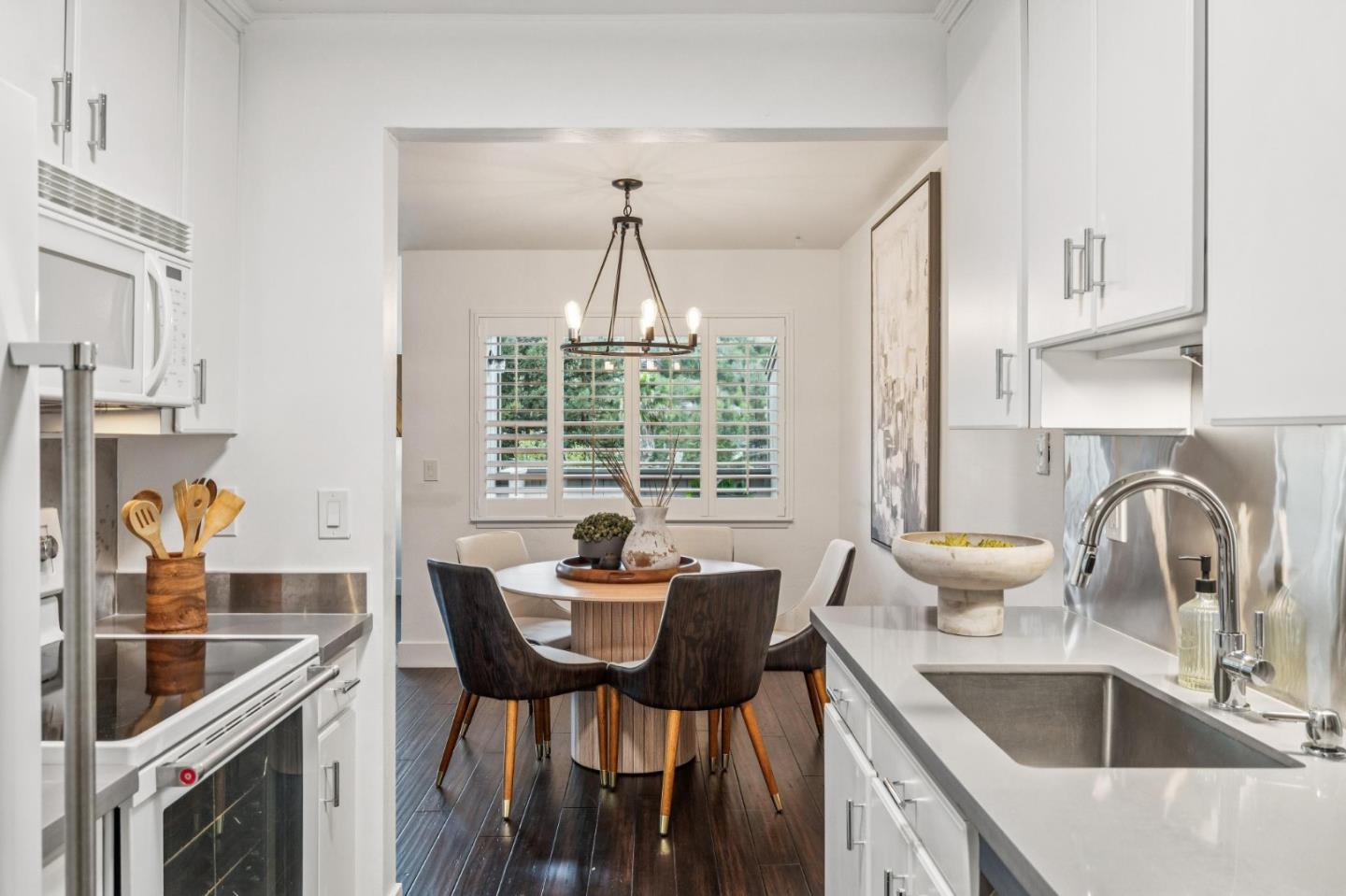 Detail Gallery Image 19 of 51 For 83 Corte Mesa Dr, San Rafael,  CA 94901 - 3 Beds | 2 Baths