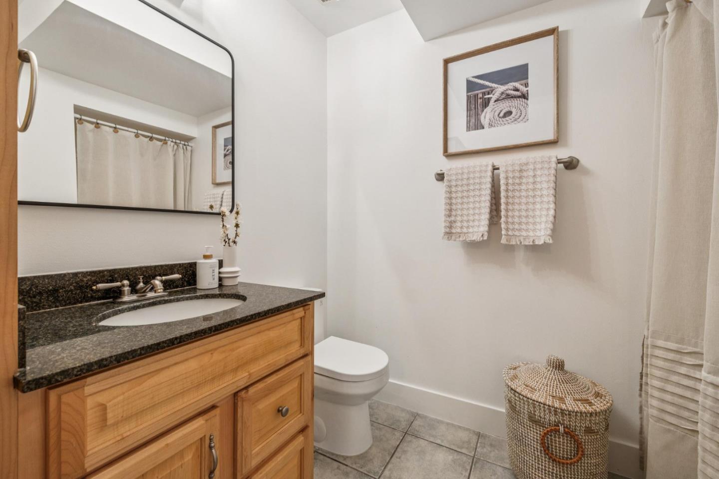 Detail Gallery Image 37 of 51 For 83 Corte Mesa Dr, San Rafael,  CA 94901 - 3 Beds | 2 Baths