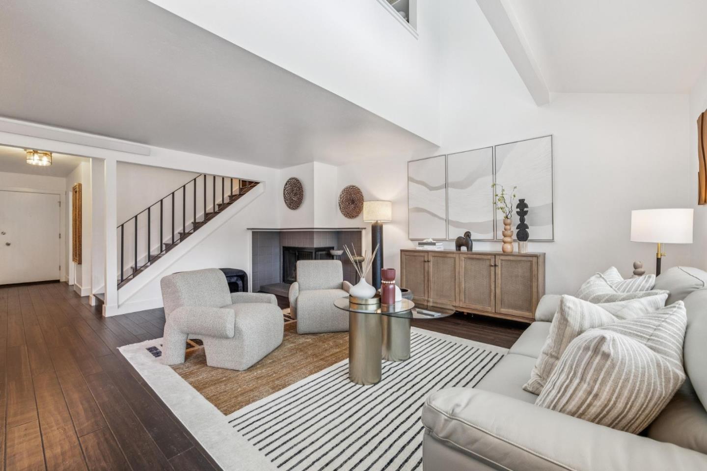 Detail Gallery Image 6 of 51 For 83 Corte Mesa Dr, San Rafael,  CA 94901 - 3 Beds | 2 Baths