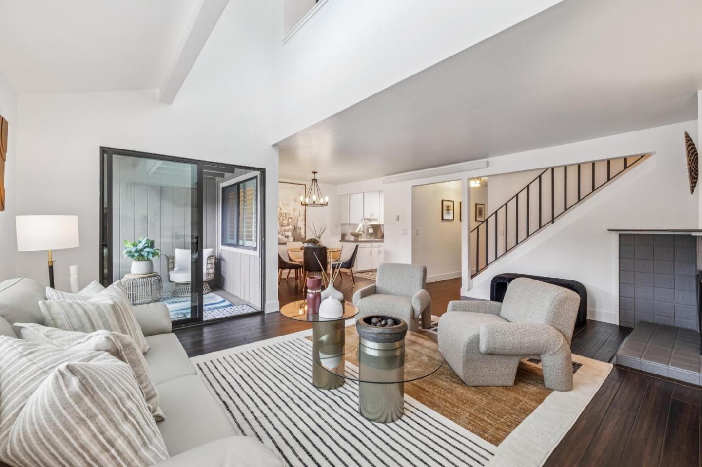 Detail Gallery Image 7 of 51 For 83 Corte Mesa Dr, San Rafael,  CA 94901 - 3 Beds | 2 Baths