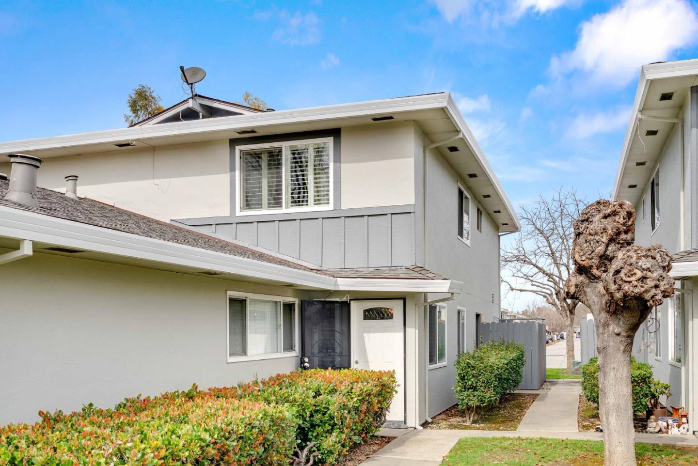 Detail Gallery Image 17 of 43 For 323 Blossom Hill Rd #3,  San Jose,  CA 95123 - 2 Beds | 1 Baths