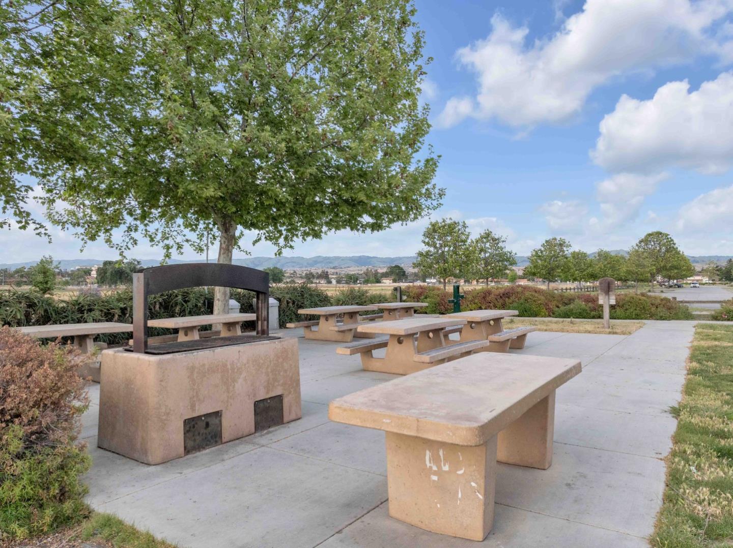 Detail Gallery Image 34 of 43 For 323 Blossom Hill Rd #3,  San Jose,  CA 95123 - 2 Beds | 1 Baths