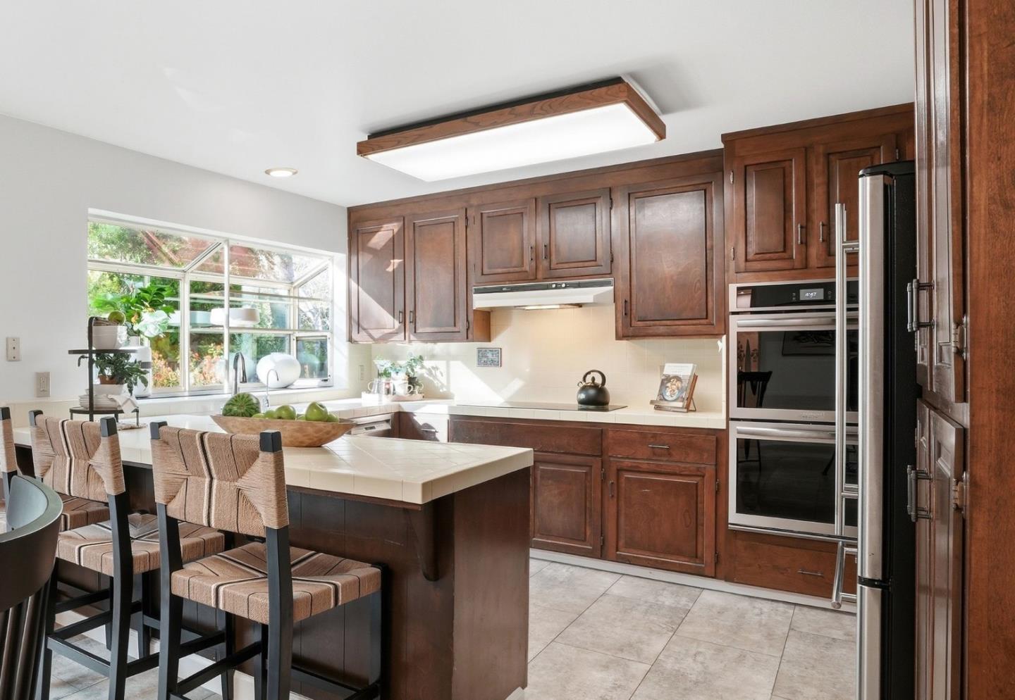 Detail Gallery Image 13 of 56 For 16345 Alexander Ave, Monte Sereno,  CA 95030 - 4 Beds | 4/1 Baths