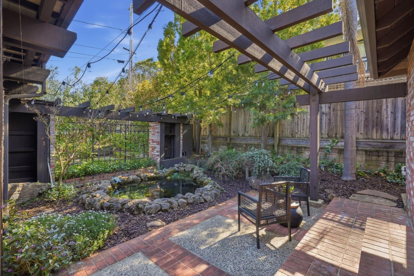 Detail Gallery Image 3 of 56 For 16345 Alexander Ave, Monte Sereno,  CA 95030 - 4 Beds | 4/1 Baths