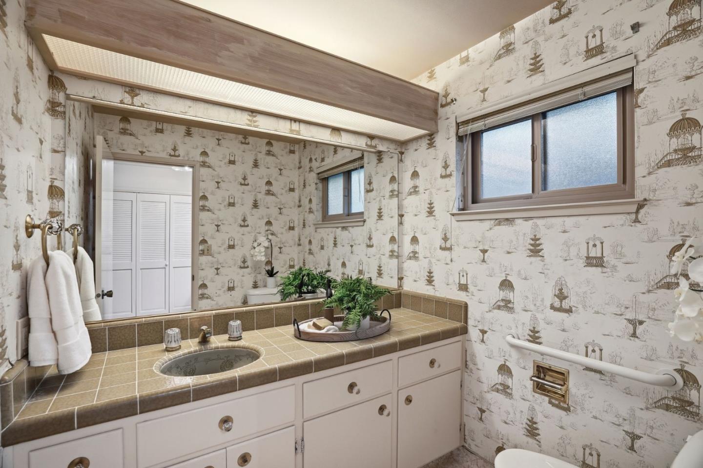 Detail Gallery Image 30 of 56 For 16345 Alexander Ave, Monte Sereno,  CA 95030 - 4 Beds | 4/1 Baths