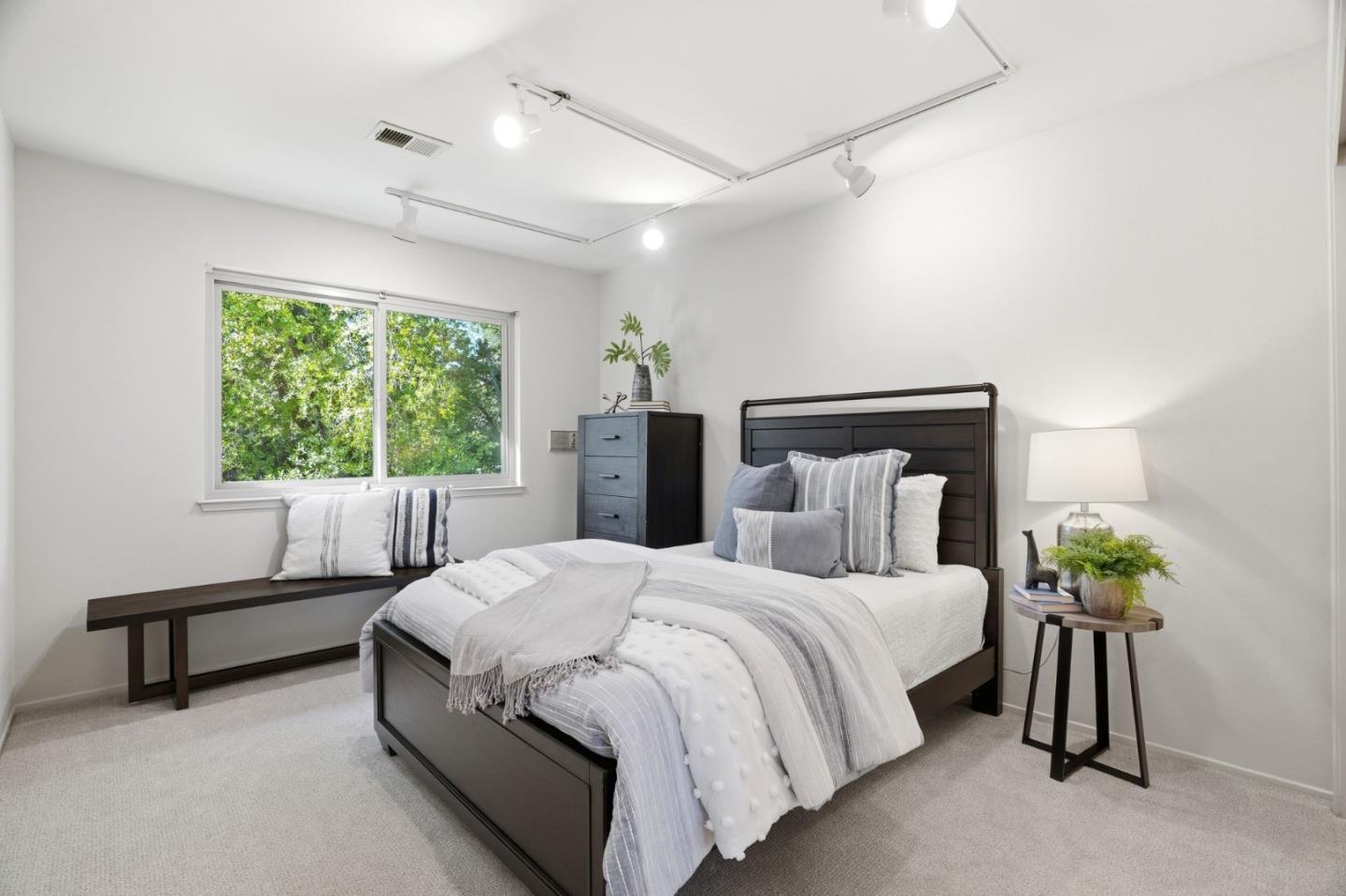 Detail Gallery Image 37 of 56 For 16345 Alexander Ave, Monte Sereno,  CA 95030 - 4 Beds | 4/1 Baths