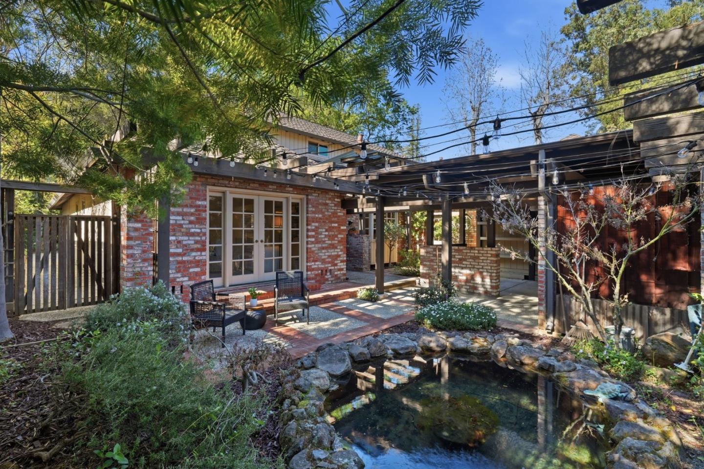 Detail Gallery Image 4 of 56 For 16345 Alexander Ave, Monte Sereno,  CA 95030 - 4 Beds | 4/1 Baths