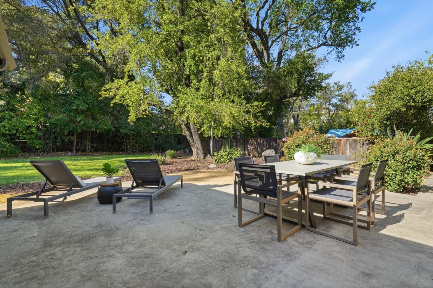 Detail Gallery Image 45 of 56 For 16345 Alexander Ave, Monte Sereno,  CA 95030 - 4 Beds | 4/1 Baths