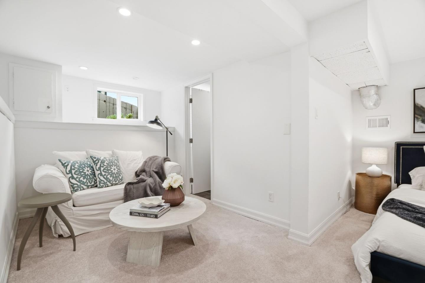 Detail Gallery Image 31 of 37 For 131 Pacific Ave, Pacifica,  CA 94044 - 4 Beds | 3 Baths