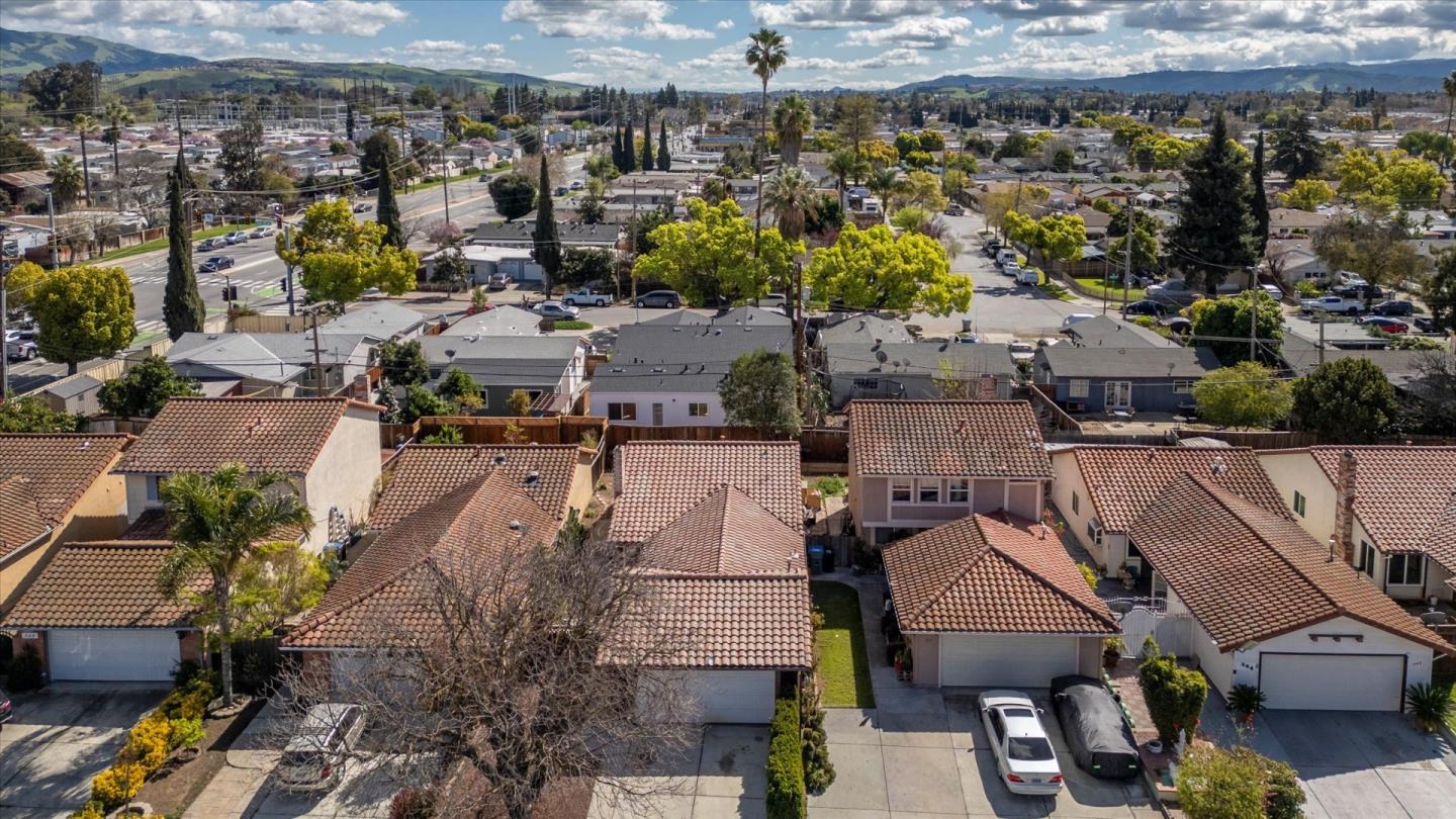 Detail Gallery Image 35 of 42 For 576 Mekler Dr, San Jose,  CA 95111 - 3 Beds | 2 Baths