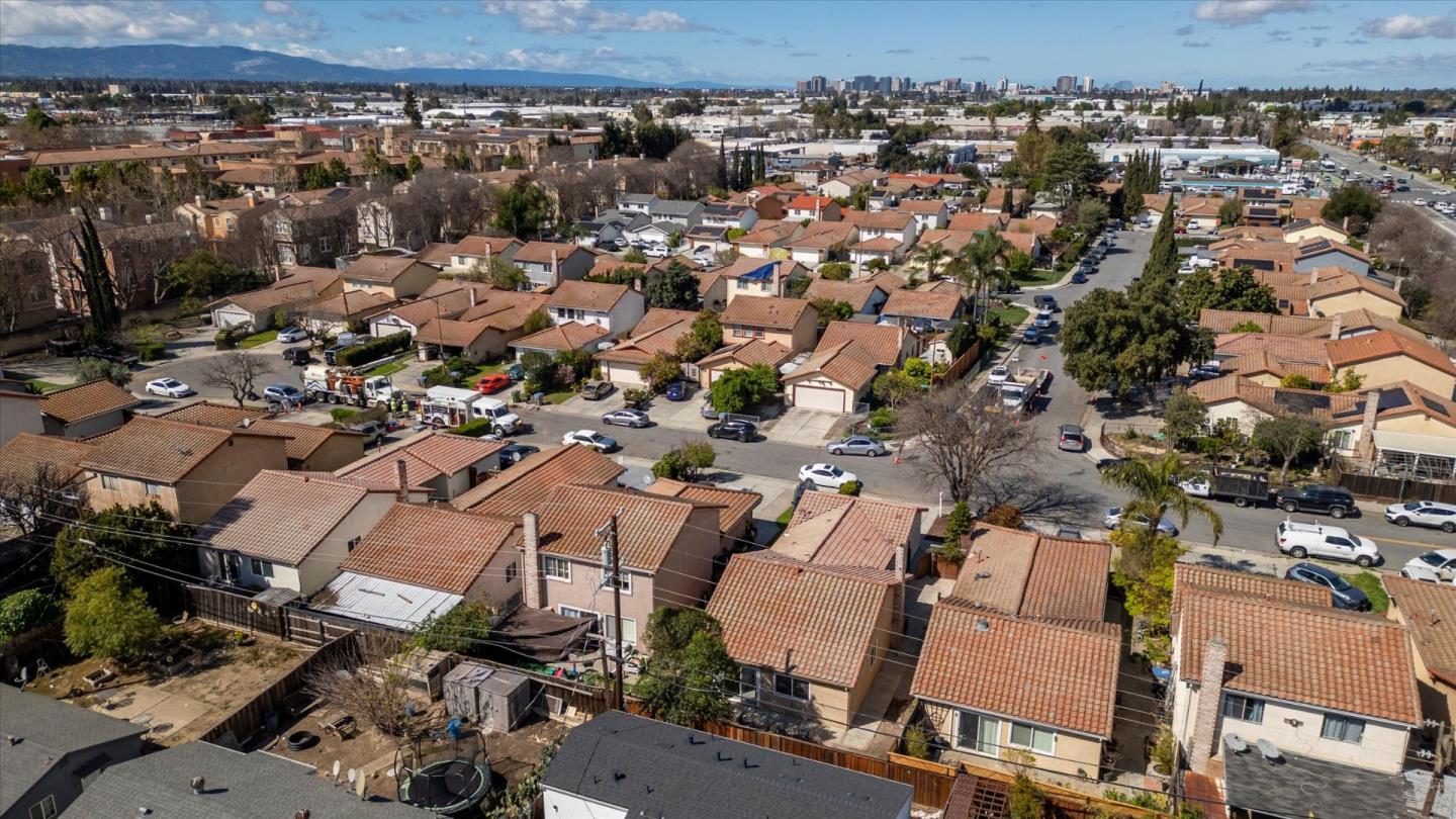 Detail Gallery Image 39 of 42 For 576 Mekler Dr, San Jose,  CA 95111 - 3 Beds | 2 Baths