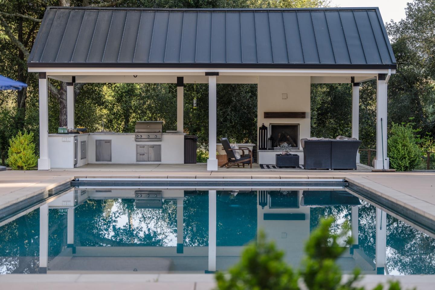 Detail Gallery Image 12 of 20 For 10555 Watsonville Rd, Gilroy,  CA 95020 - 4 Beds | 3 Baths