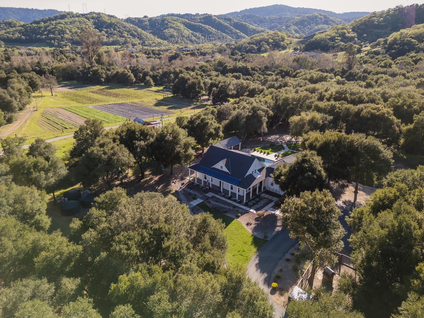 Detail Gallery Image 20 of 20 For 10555 Watsonville Rd, Gilroy,  CA 95020 - 4 Beds | 3 Baths