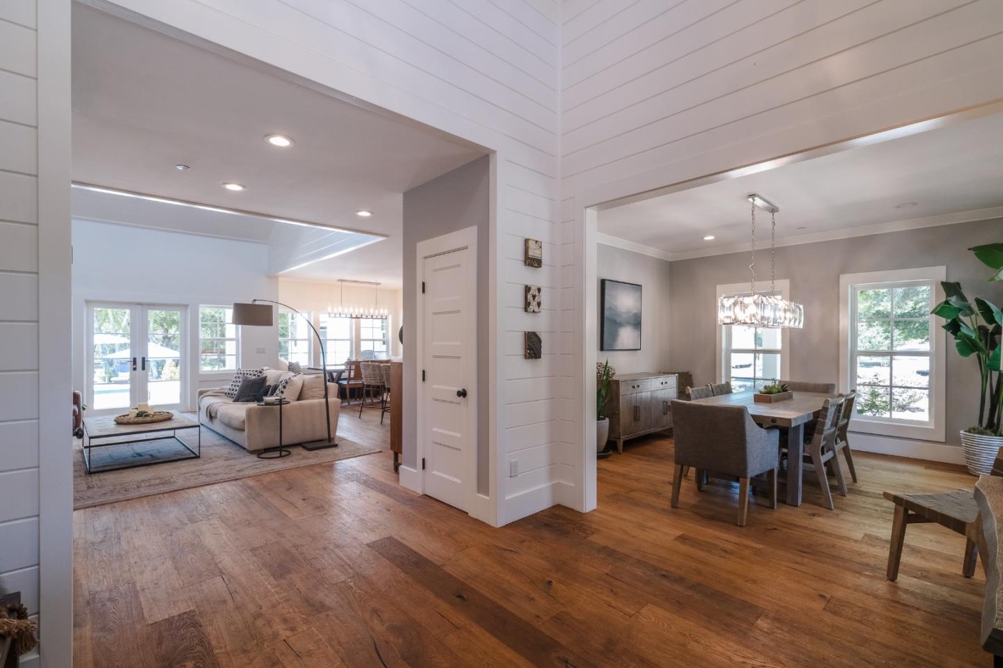 Detail Gallery Image 3 of 20 For 10555 Watsonville Rd, Gilroy,  CA 95020 - 4 Beds | 3 Baths