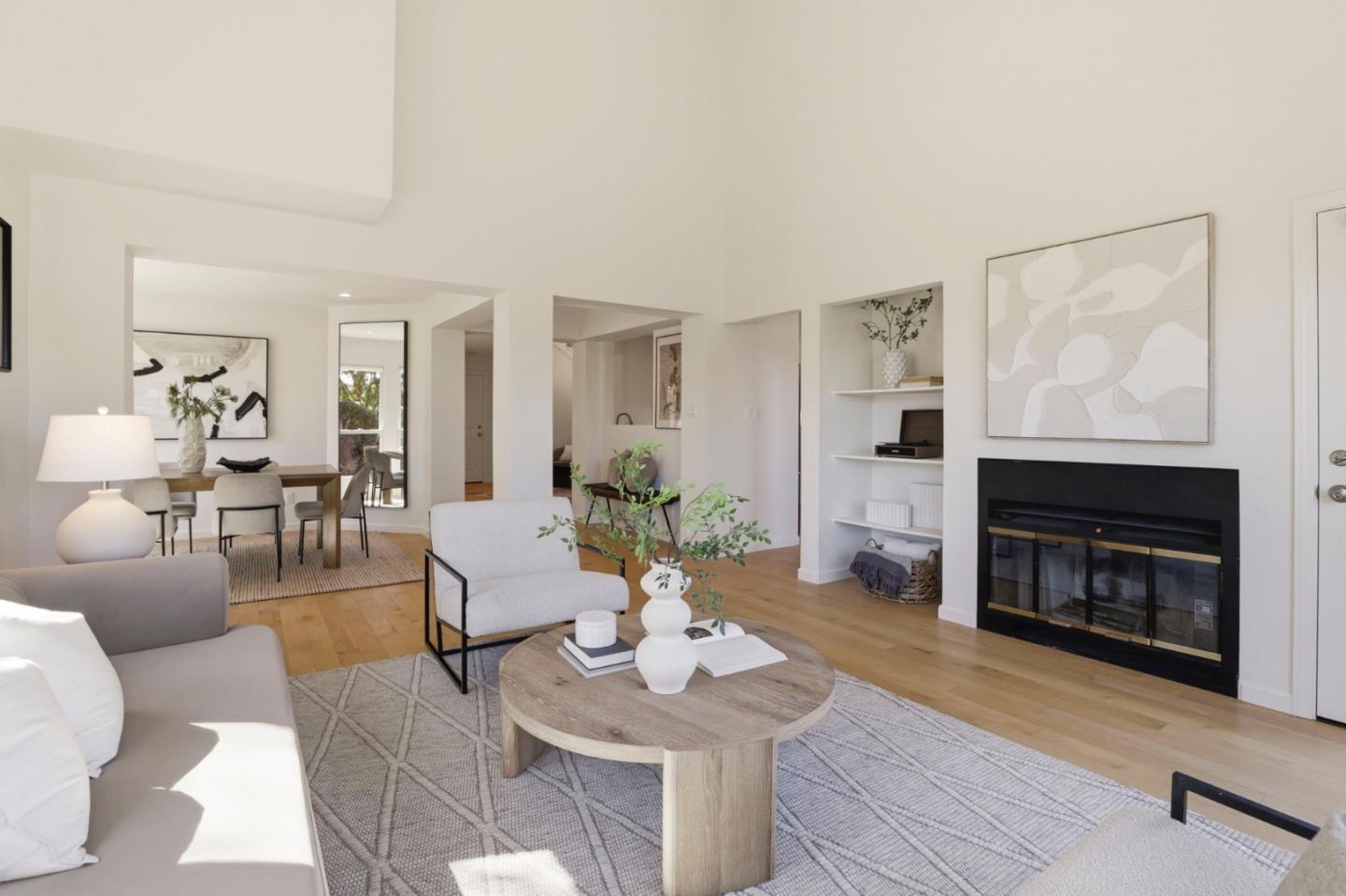 Detail Gallery Image 10 of 67 For 10 Mayflower Ln, San Carlos,  CA 94070 - 3 Beds | 2/1 Baths