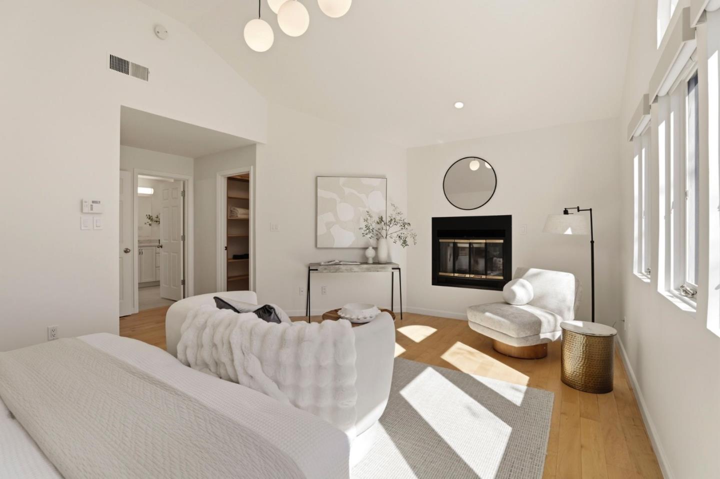 Detail Gallery Image 19 of 67 For 10 Mayflower Ln, San Carlos,  CA 94070 - 3 Beds | 2/1 Baths