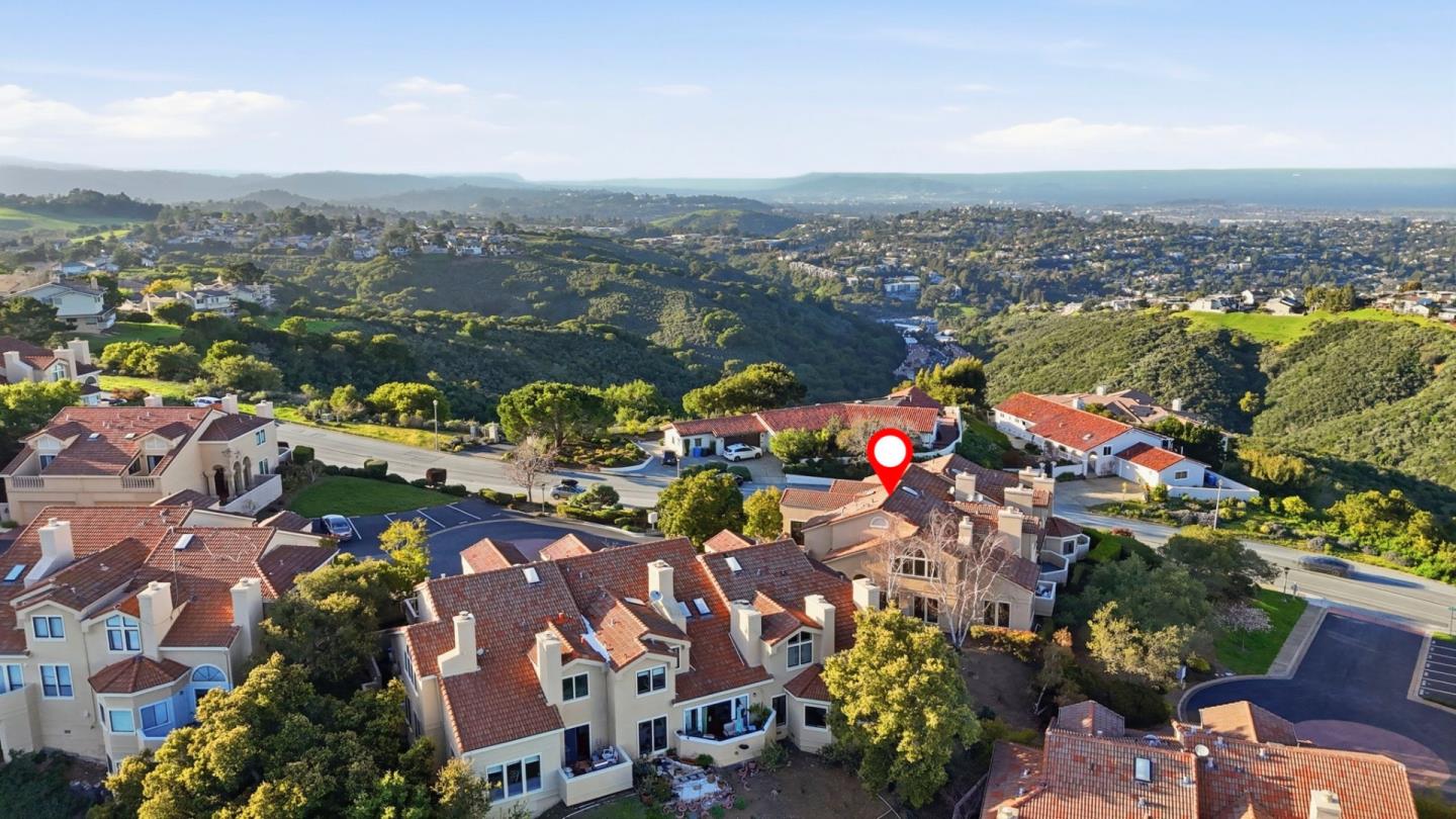 Detail Gallery Image 43 of 67 For 10 Mayflower Ln, San Carlos,  CA 94070 - 3 Beds | 2/1 Baths