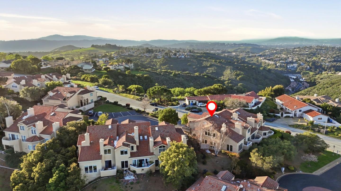 Detail Gallery Image 44 of 67 For 10 Mayflower Ln, San Carlos,  CA 94070 - 3 Beds | 2/1 Baths