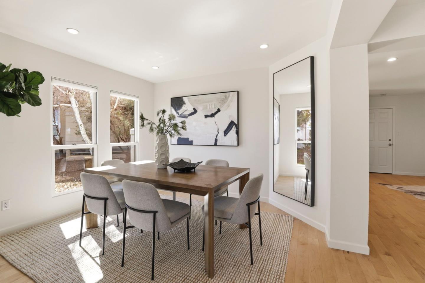 Detail Gallery Image 7 of 67 For 10 Mayflower Ln, San Carlos,  CA 94070 - 3 Beds | 2/1 Baths