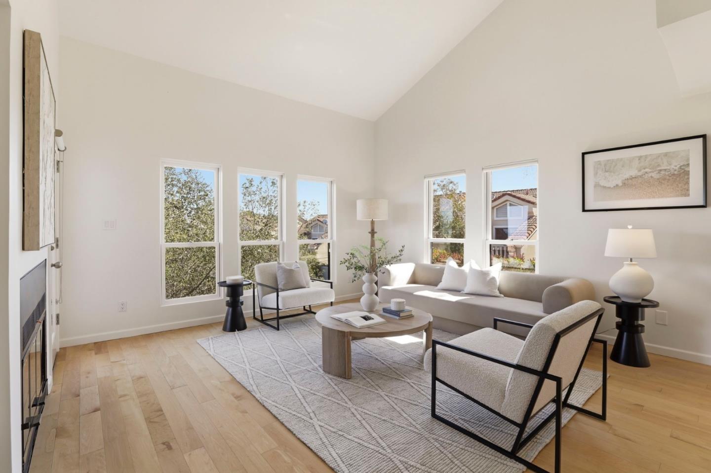 Detail Gallery Image 8 of 67 For 10 Mayflower Ln, San Carlos,  CA 94070 - 3 Beds | 2/1 Baths