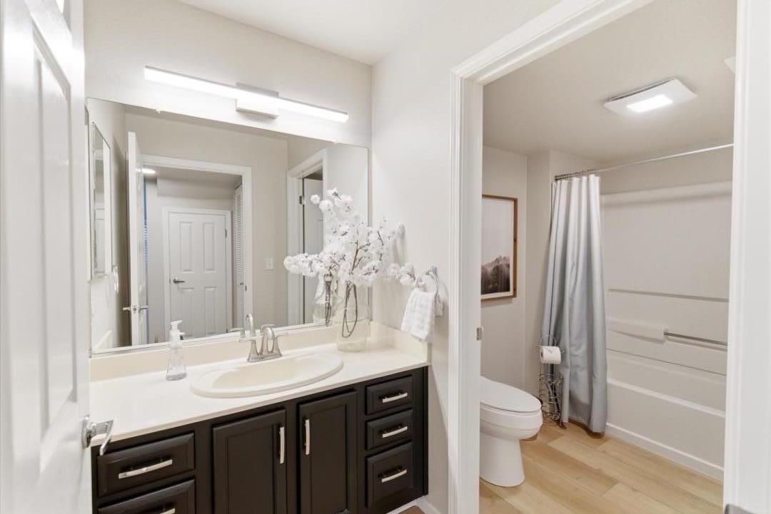 Detail Gallery Image 28 of 42 For 1400 El Camino Real #216,  South San Francisco,  CA 94080 - 2 Beds | 2 Baths