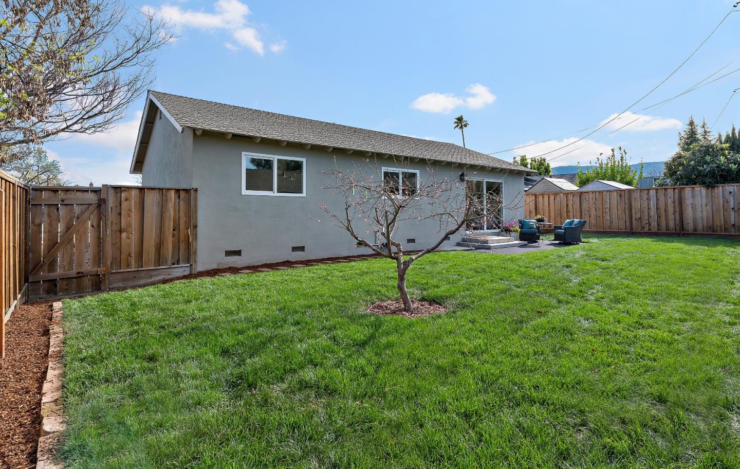 Detail Gallery Image 11 of 15 For 1263 Weathersfield Way, San Jose,  CA 95118 - 3 Beds | 2 Baths