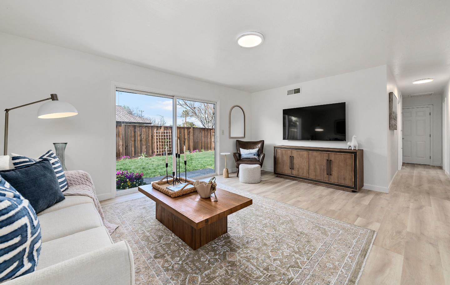 Detail Gallery Image 6 of 15 For 1263 Weathersfield Way, San Jose,  CA 95118 - 3 Beds | 2 Baths