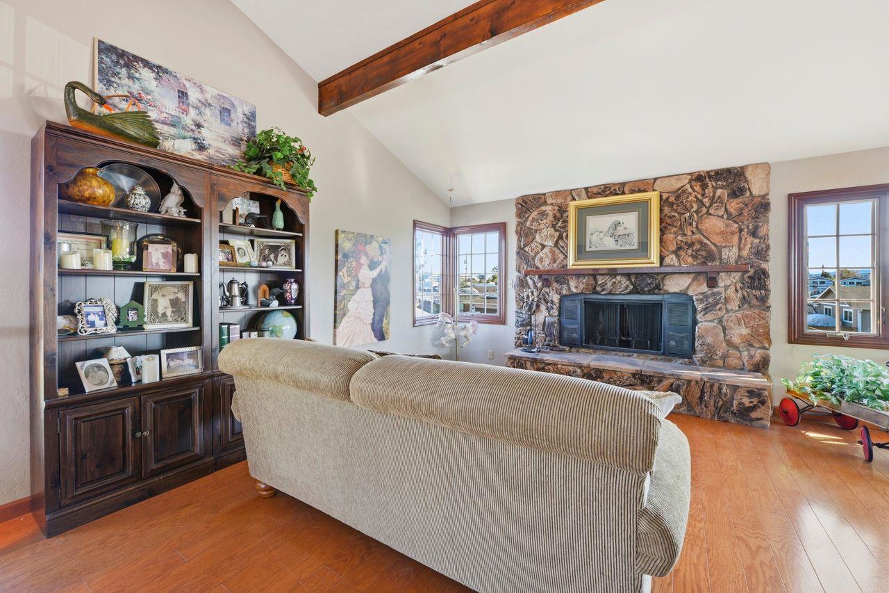 Detail Gallery Image 11 of 47 For 1762 Kelly St, San Mateo,  CA 94403 - 3 Beds | 2/1 Baths