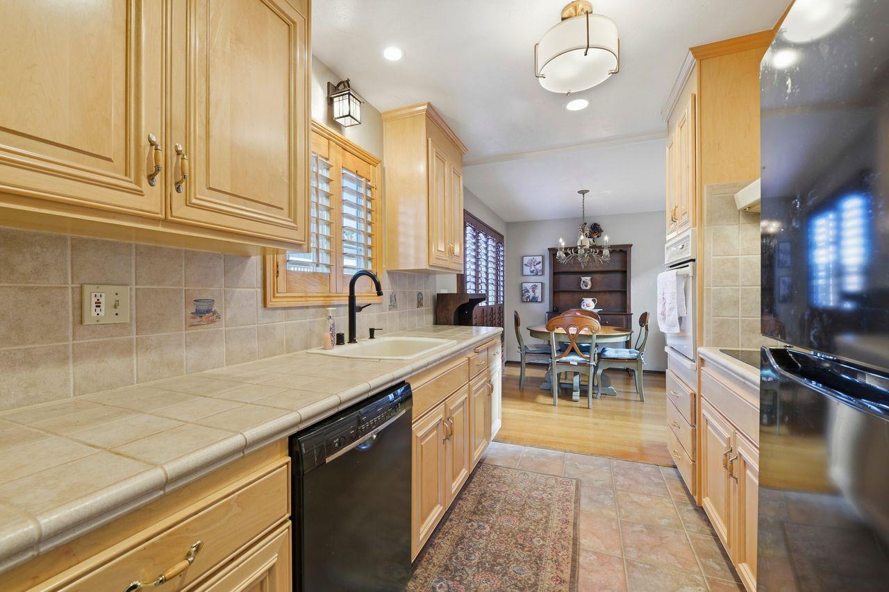 Detail Gallery Image 21 of 47 For 1762 Kelly St, San Mateo,  CA 94403 - 3 Beds | 2/1 Baths