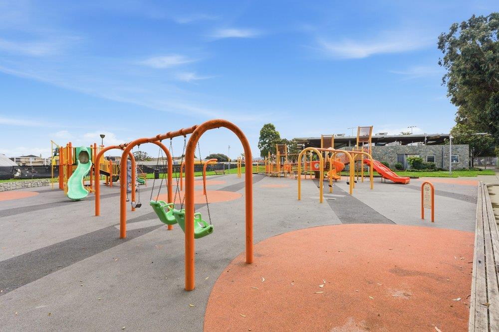 Detail Gallery Image 50 of 57 For 724 Circle Ct, South San Francisco,  CA 94080 - 3 Beds | 2 Baths