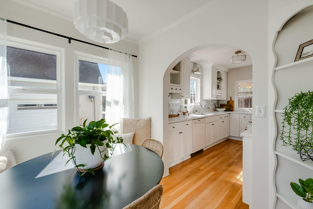 Detail Gallery Image 34 of 97 For 214 Fairmount Ave, Santa Cruz,  CA 95062 - 2 Beds | 2 Baths