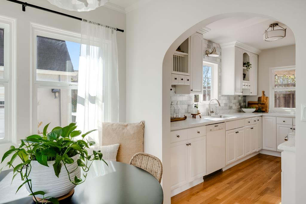 Detail Gallery Image 36 of 97 For 214 Fairmount Ave, Santa Cruz,  CA 95062 - 2 Beds | 2 Baths