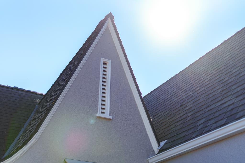 Detail Gallery Image 4 of 97 For 214 Fairmount Ave, Santa Cruz,  CA 95062 - 2 Beds | 2 Baths