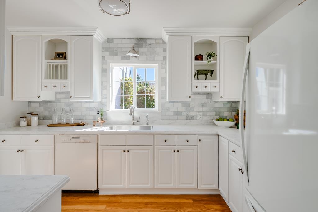 Detail Gallery Image 42 of 97 For 214 Fairmount Ave, Santa Cruz,  CA 95062 - 2 Beds | 2 Baths