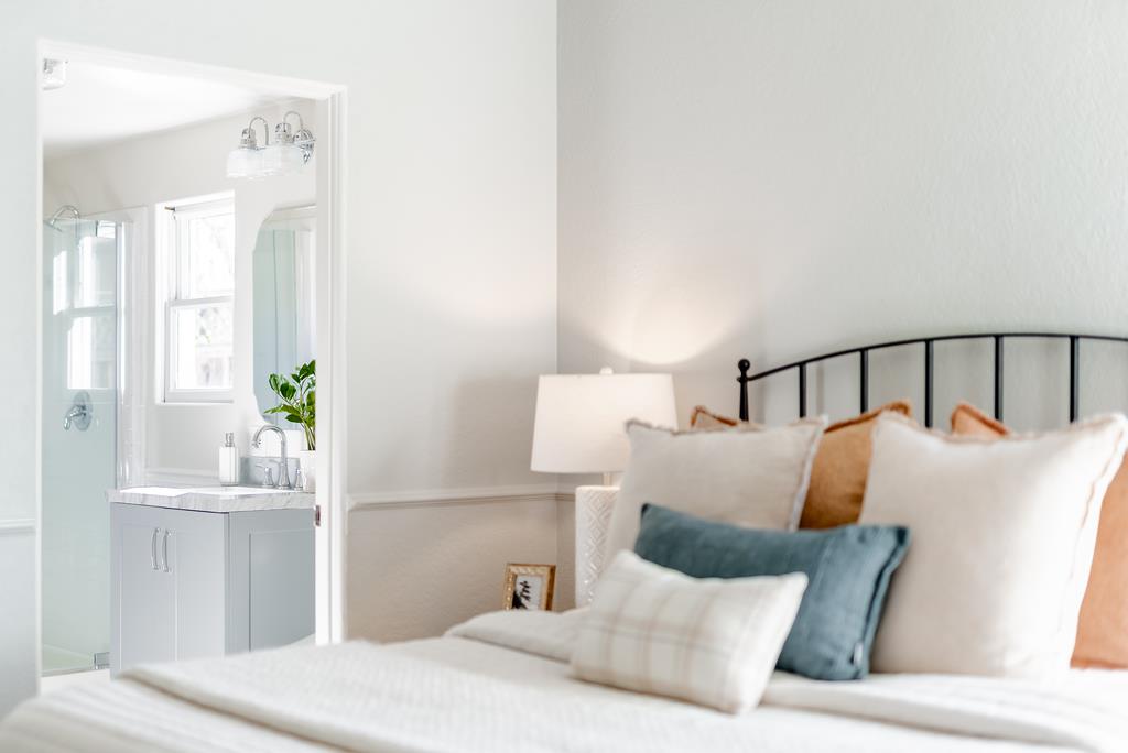 Detail Gallery Image 50 of 97 For 214 Fairmount Ave, Santa Cruz,  CA 95062 - 2 Beds | 2 Baths