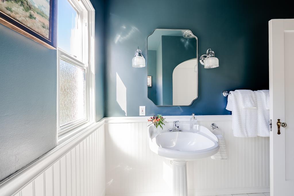 Detail Gallery Image 67 of 97 For 214 Fairmount Ave, Santa Cruz,  CA 95062 - 2 Beds | 2 Baths