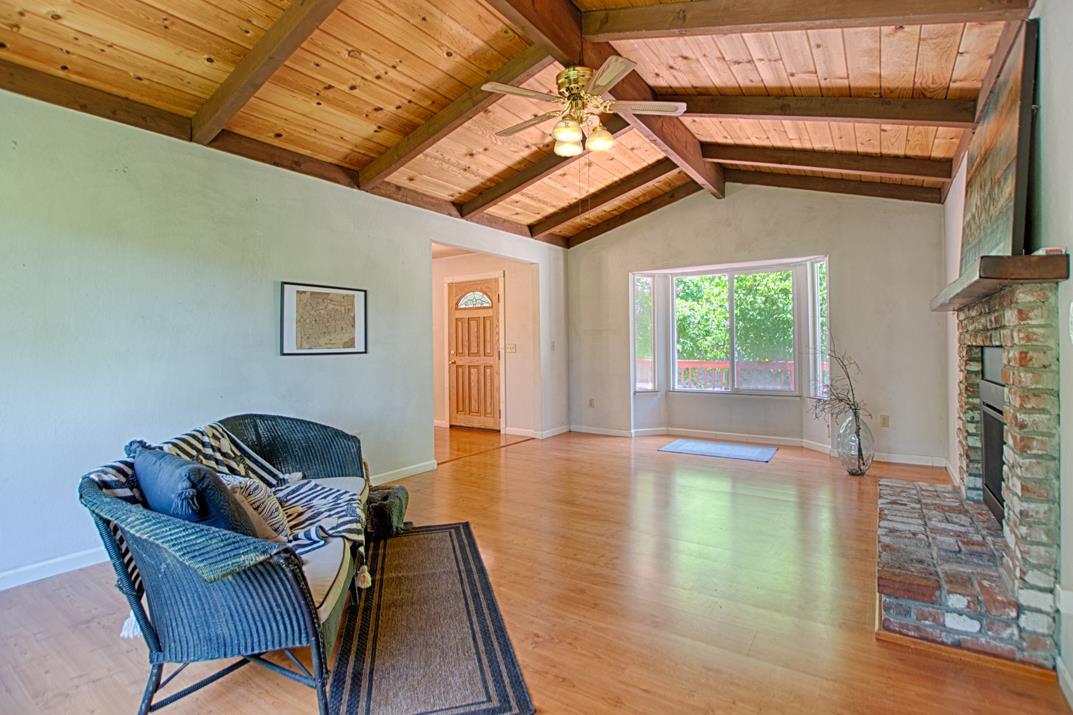 Detail Gallery Image 13 of 27 For 41 Grandview Ave, Felton,  CA 95018 - 4 Beds | 2/1 Baths