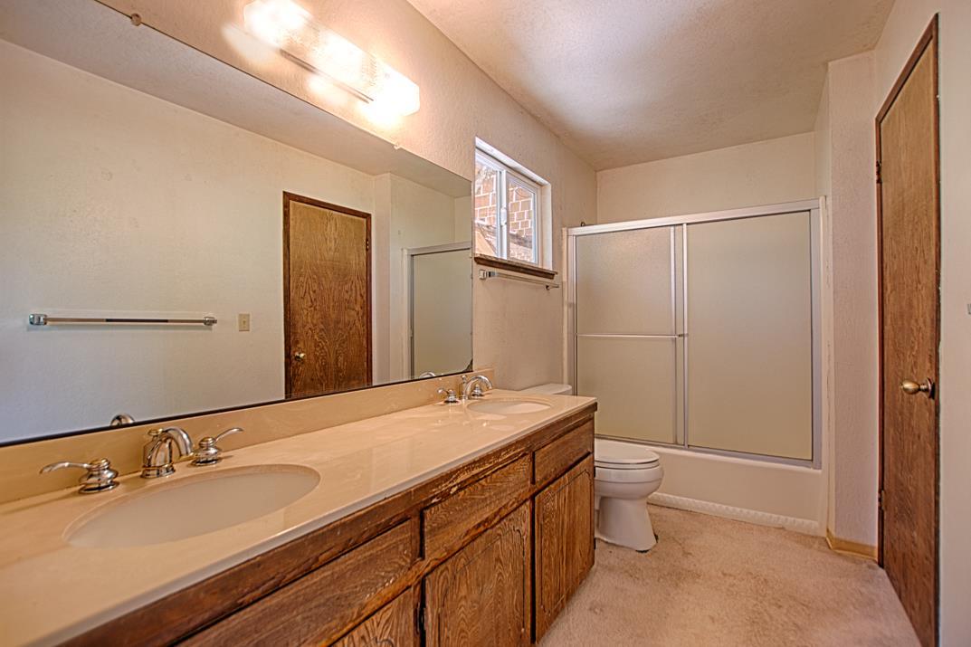 Detail Gallery Image 16 of 27 For 41 Grandview Ave, Felton,  CA 95018 - 4 Beds | 2/1 Baths