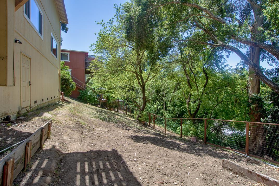 Detail Gallery Image 21 of 27 For 41 Grandview Ave, Felton,  CA 95018 - 4 Beds | 2/1 Baths