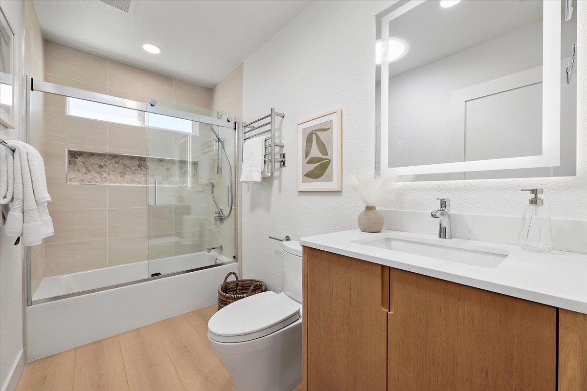 Detail Gallery Image 12 of 21 For 3193 Calzar Dr, San Jose,  CA 95118 - 3 Beds | 2 Baths