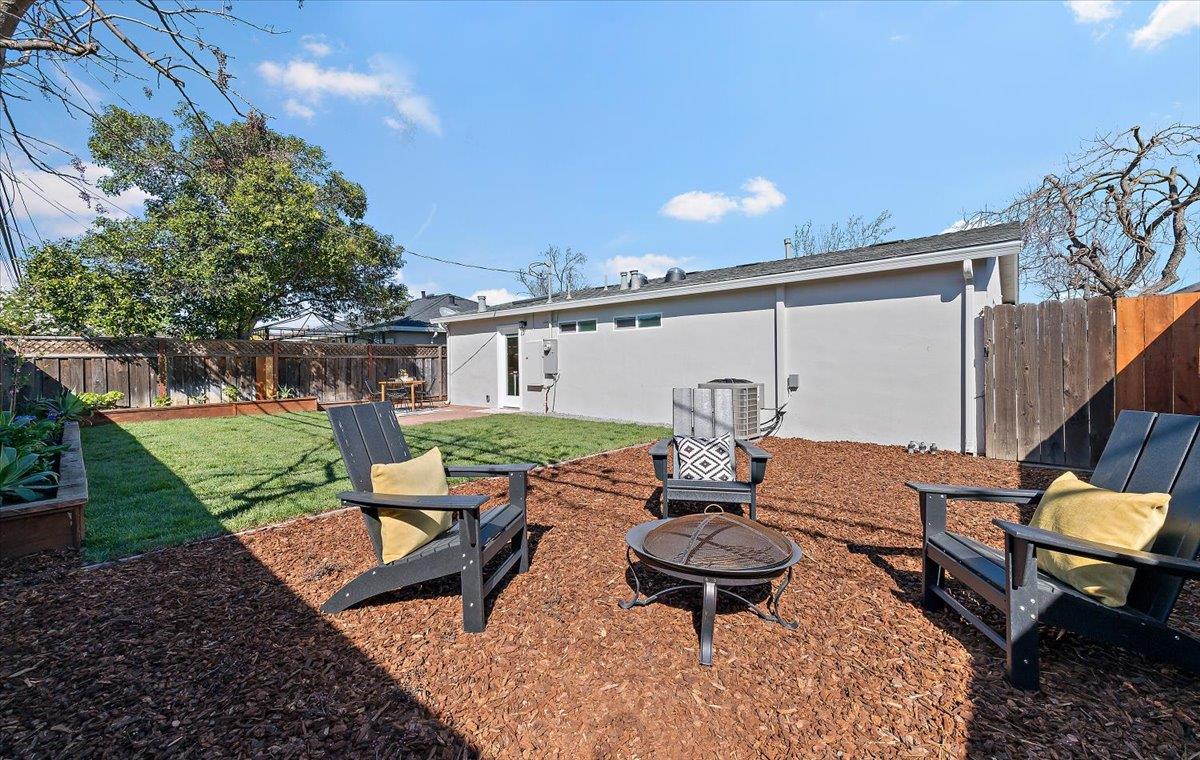 Detail Gallery Image 20 of 21 For 3193 Calzar Dr, San Jose,  CA 95118 - 3 Beds | 2 Baths