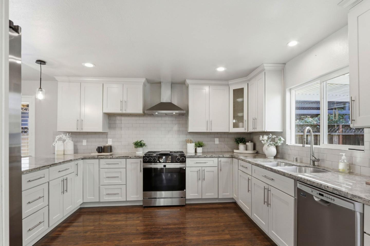 Detail Gallery Image 13 of 52 For 7159 Martwood, San Jose,  CA 95120 - 3 Beds | 2 Baths