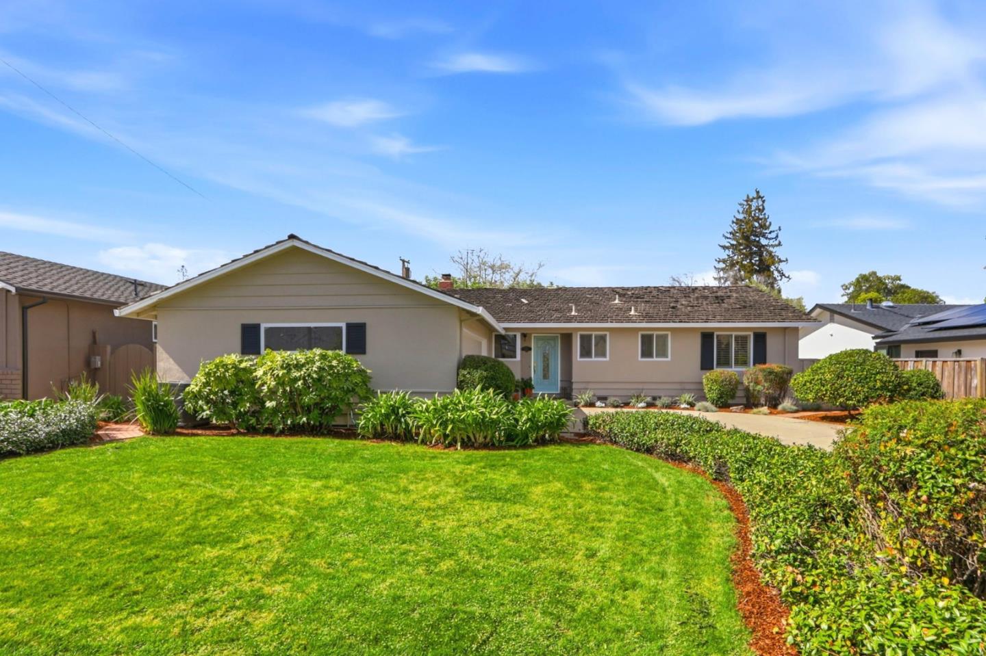 Detail Gallery Image 4 of 32 For 2867 via Carmen, San Jose,  CA 95124 - 3 Beds | 2 Baths