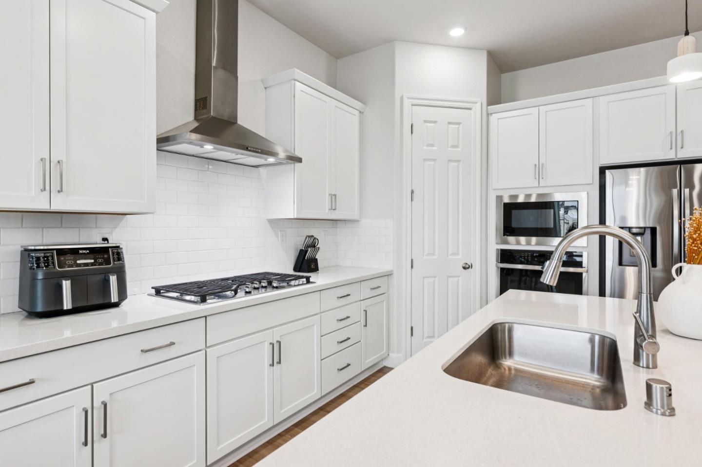 Detail Gallery Image 15 of 44 For 1889 Water St, Brentwood,  CA 94513 - 3 Beds | 2 Baths