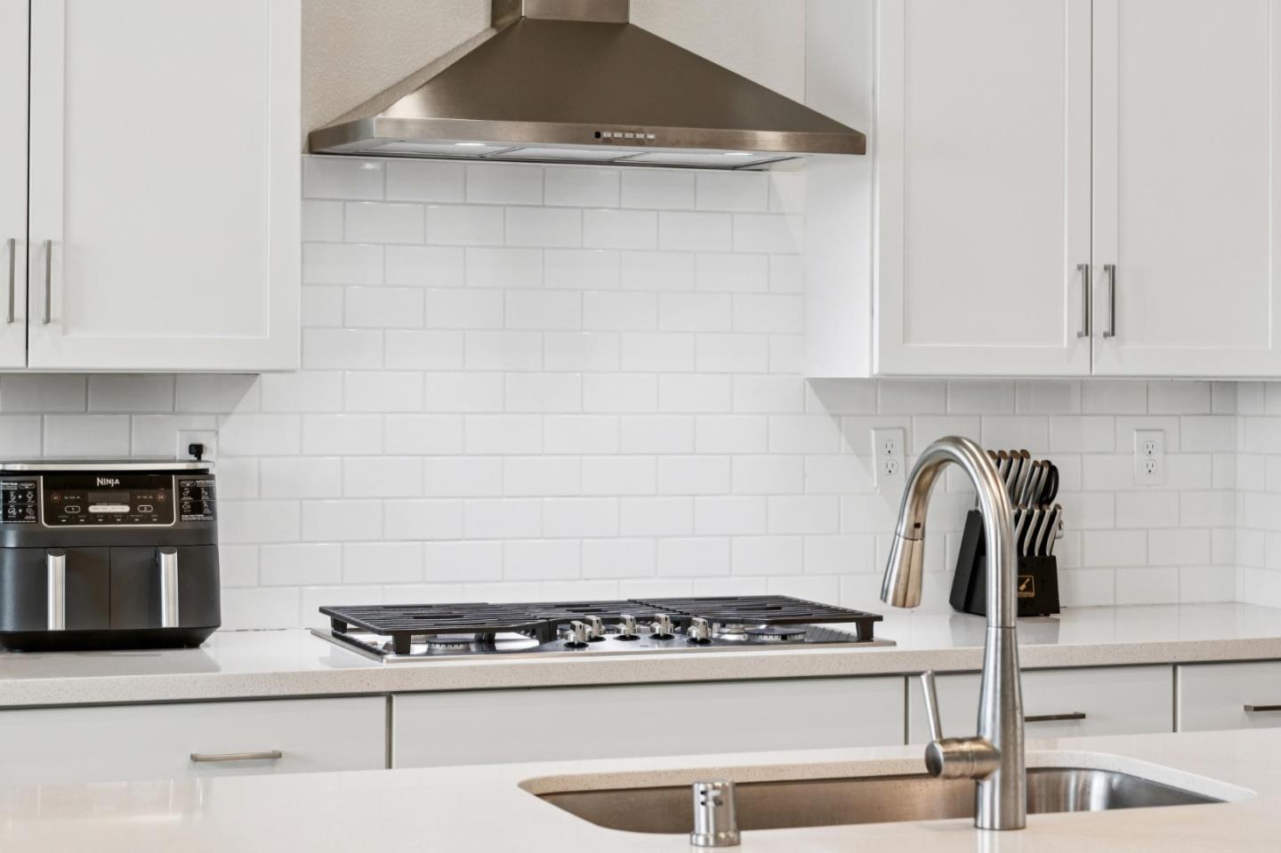 Detail Gallery Image 16 of 44 For 1889 Water St, Brentwood,  CA 94513 - 3 Beds | 2 Baths