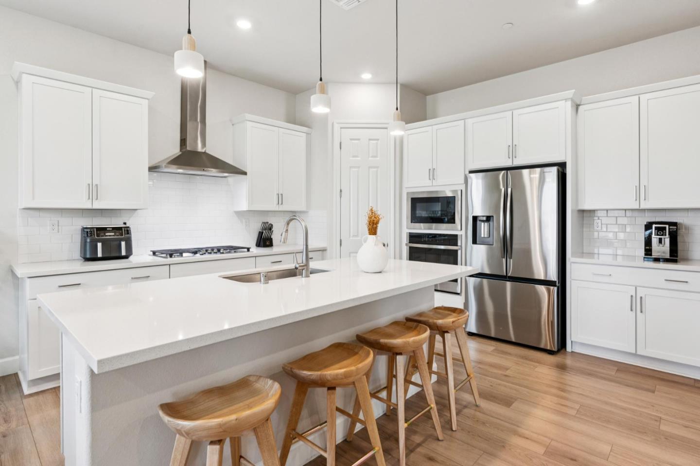 Detail Gallery Image 9 of 44 For 1889 Water St, Brentwood,  CA 94513 - 3 Beds | 2 Baths