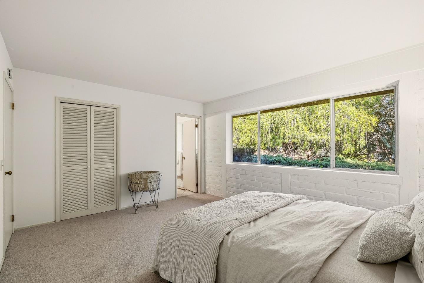 Detail Gallery Image 19 of 30 For 25664 Carmel Knolls Dr, Carmel,  CA 93923 - 3 Beds | 2 Baths