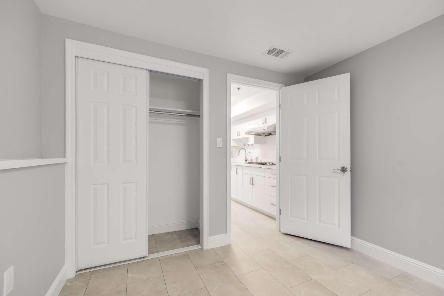 Detail Gallery Image 31 of 38 For 1352 34th Ave, San Francisco,  CA 94122 - 4 Beds | 3/1 Baths