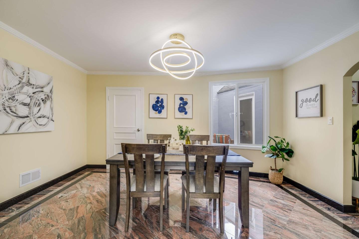 Detail Gallery Image 7 of 38 For 1352 34th Ave, San Francisco,  CA 94122 - 4 Beds | 3/1 Baths