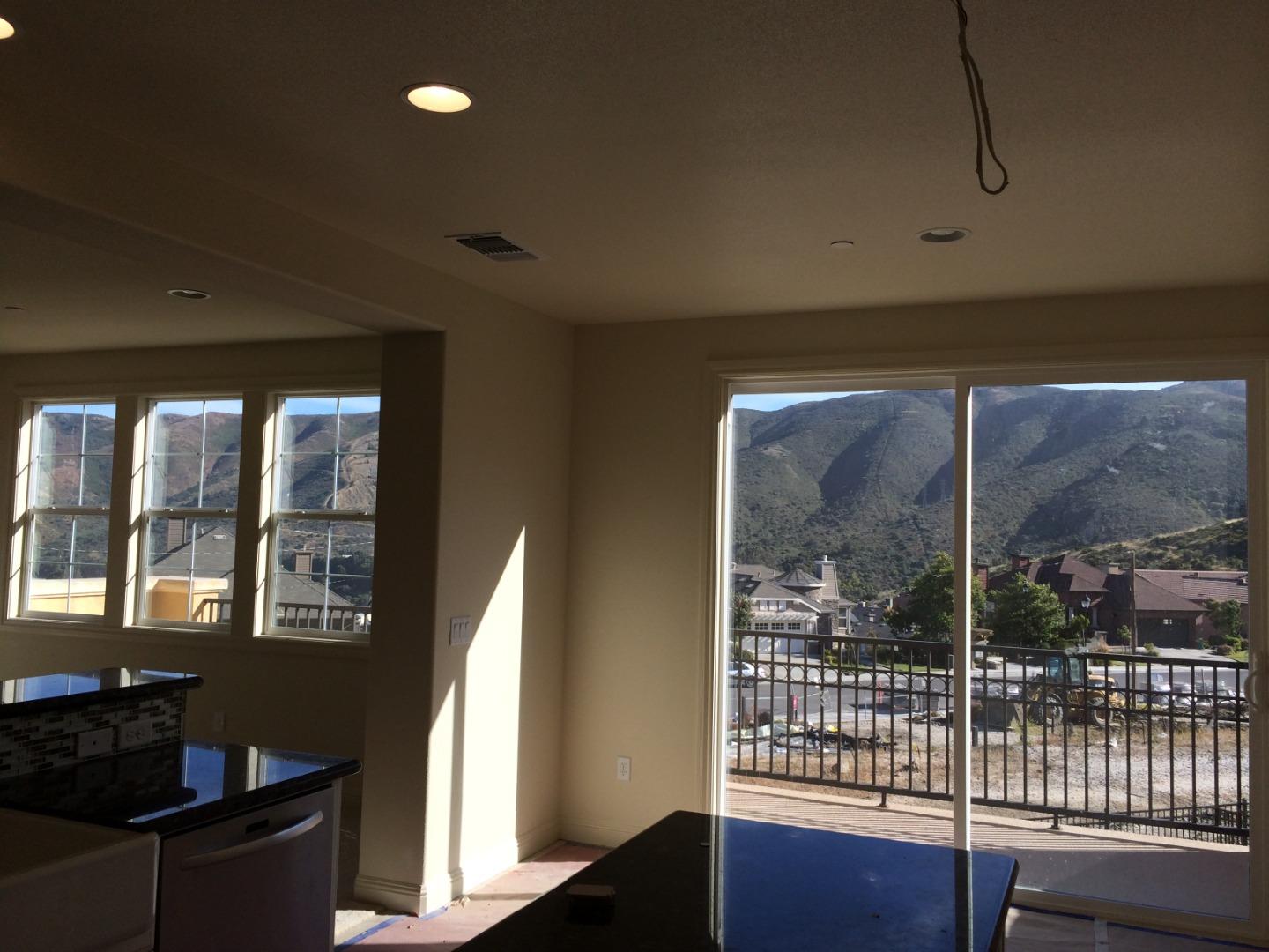 Detail Gallery Image 18 of 40 For Butterweed Ln, Brisbane,  CA 94005 - 5 Beds | 3 Baths